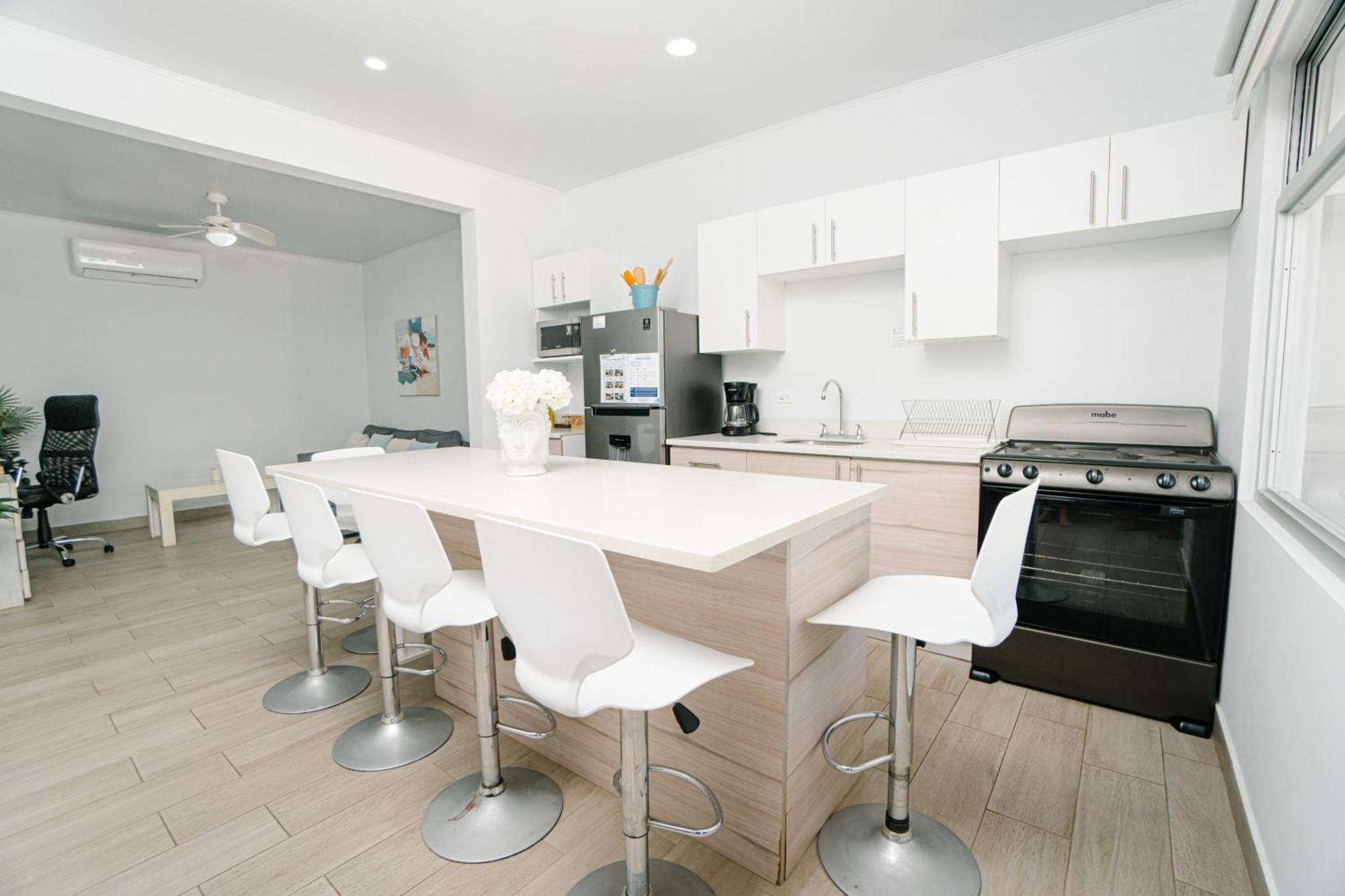 Apartamentos Ganesha Jaco Exterior photo