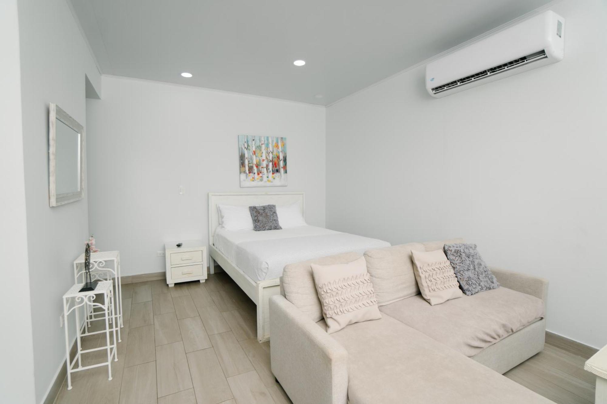 Apartamentos Ganesha Jaco Exterior photo