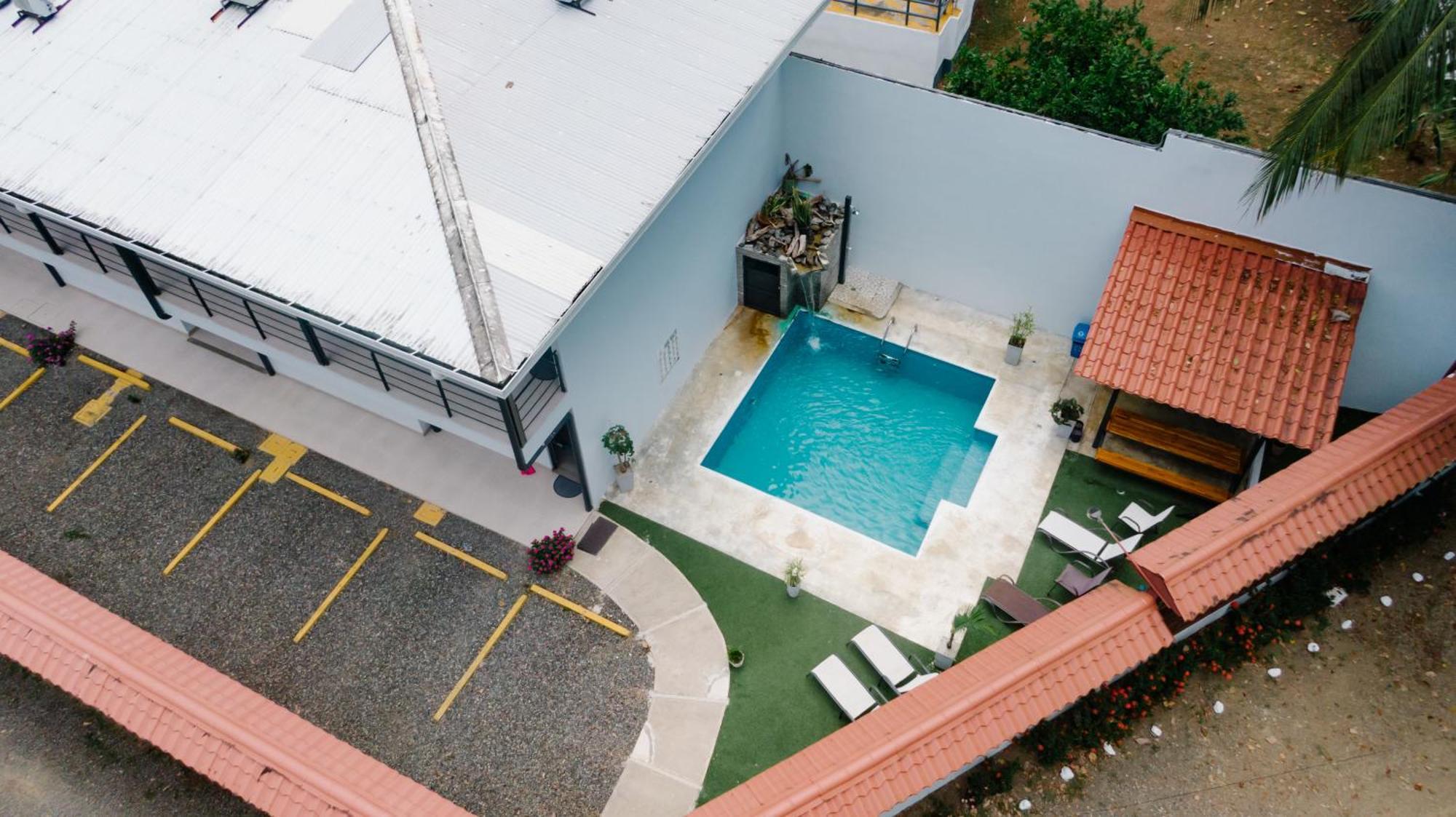 Apartamentos Ganesha Jaco Exterior photo