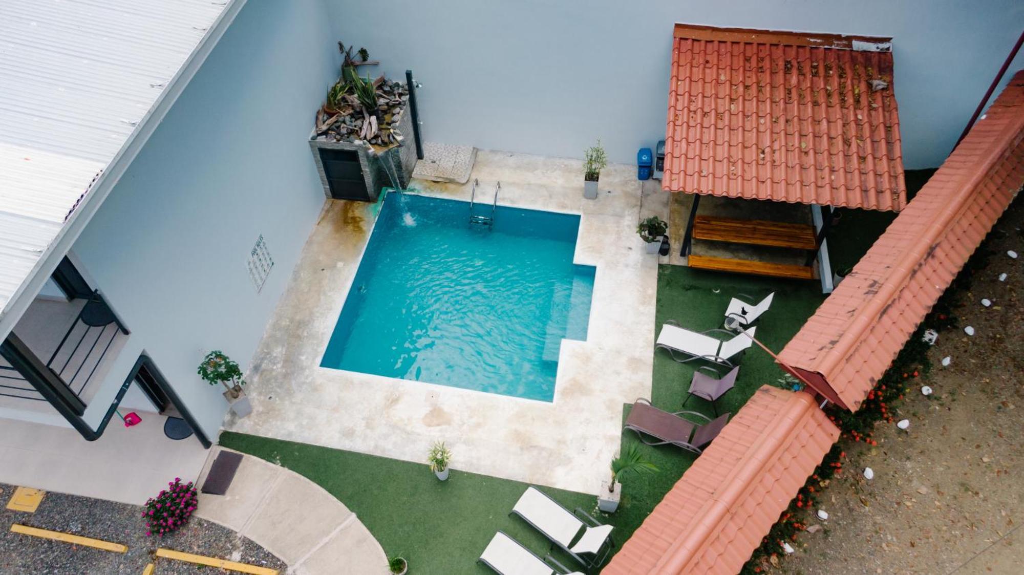 Apartamentos Ganesha Jaco Exterior photo